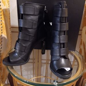 DKNY Blake - Women's Sandal